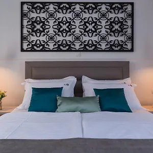 https://the-well-luxury-rooms.hotelinzadar.com